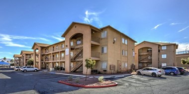 711 E Nelson Ave 1-3 Beds Apartment for Rent Photo Gallery 1